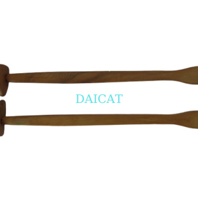 Cây gãi và đấm lưng bằng gỗ bách xanh hai đầu GL-01