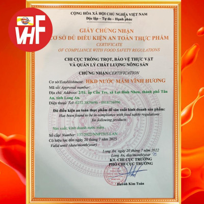 Nước mắm cá cơm Vĩnh Hương 35 độ đạm chai 500ml 70 năm truyền thống