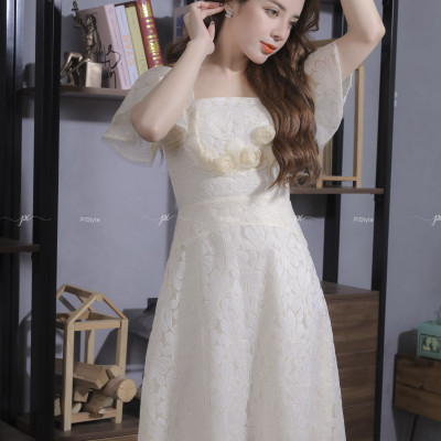 Váy Ren Màu Kem Hoa Ngực 23V002 Cao Cấp Pi Style