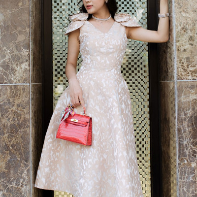 Đầm xòe gấm hoa vai sang trọng 2521