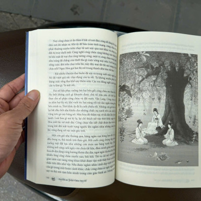 HUYỀN SỬ TRÂN CHÂU HUYẾT – Lưu Diệu Hồng – Mochibooks – NXB Văn học