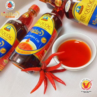 Nước mắm Cốt Kim Hoa Phú Quốc 40 đạm chai nhựa 500ml