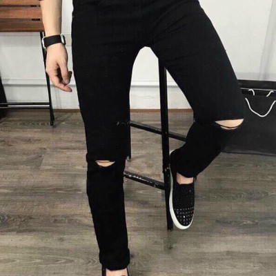 Jean đen rách gối