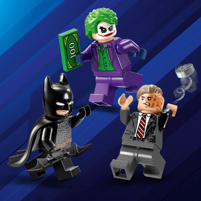 Đồ Chơi Lắp Ráp Batman Tumbler Đấu Với Two-Fac Và Joker LEGO SUPERHEROES 76303 (429 chi tiết)