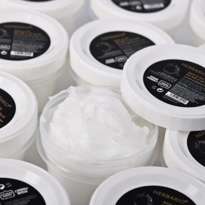 Bộ 5 Chăm Sóc Tóc Vỏ bưởi & Bồ kết Herbario: Dầu gội 300ml + Dầu xả 300ml + Xịt dưỡng 100ml + Serum 30ml + Kem ủ tóc 200ml