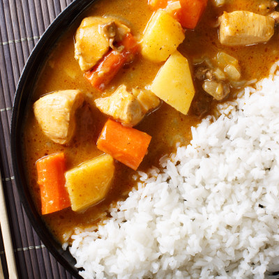 Bột Cà Ri Spicy Curry Powder {S&B} Nhật Bản hộp 400G