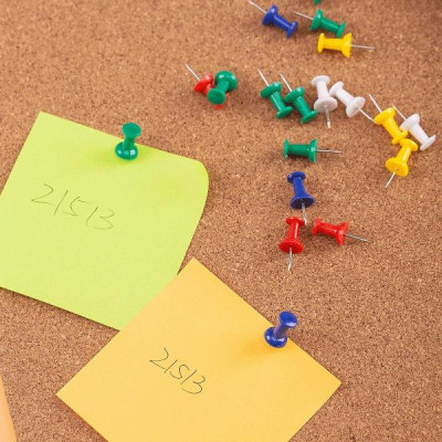 Ghim Mũ Nhựa Màu Deli 21 