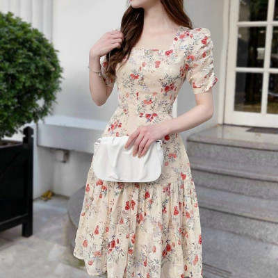 Đẩm tay phồng đính nút ( có mút)