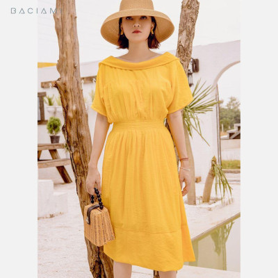 Baciami-Đầm Vàng Cổ Đổ Xếp Ly Eo