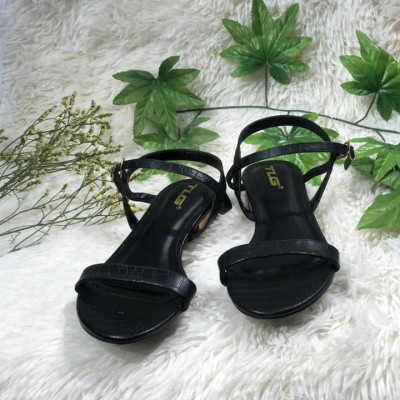 Sandal 3 phân vân cá sấu hot trend  trẻ trung năng động 20830