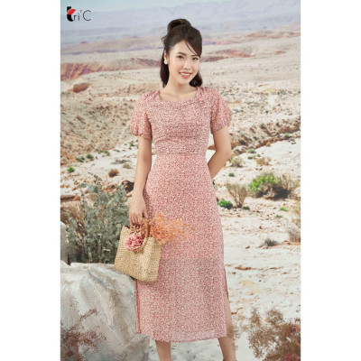 Đầm maxi hoa nhí, cổ vuông rút dúm trước Tri