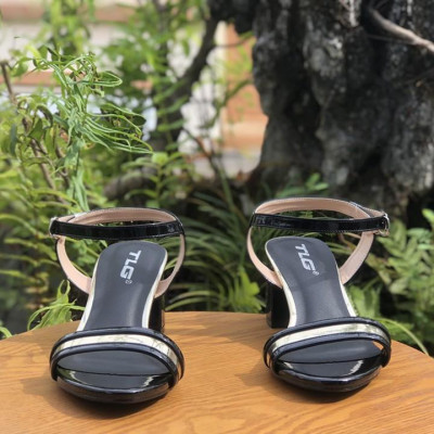 Sandal cao gót viền đồng hot trend  trẻ trung năng động 20825