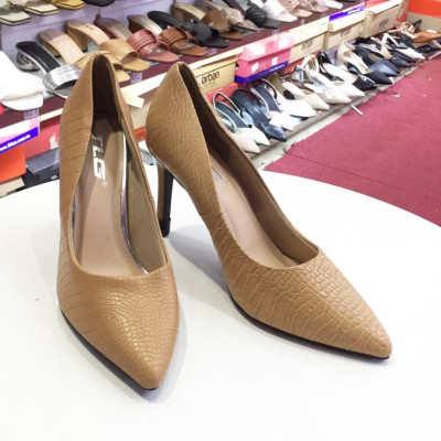 Giày nữ cao gót hot trend trẻ trung năng động 20872