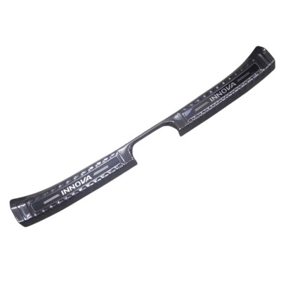 Ốp chống trầy cốp trong, ngoài carbon xe Toyota Innova 2017- 2022 – vân cacbon cao cấp