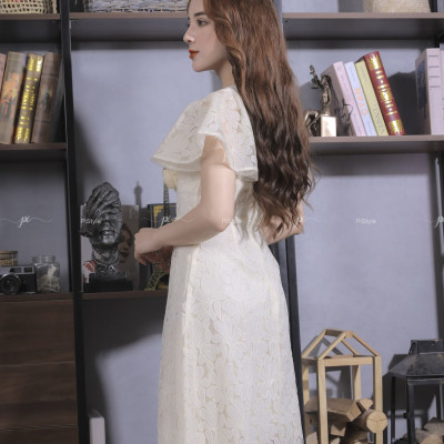 Váy Ren Màu Kem Hoa Ngực 23V002 Cao Cấp Pi Style