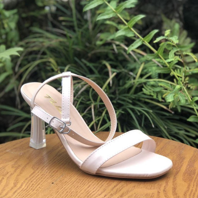 Sandal nữ cao gót hot trend trẻ trung năng động 21367