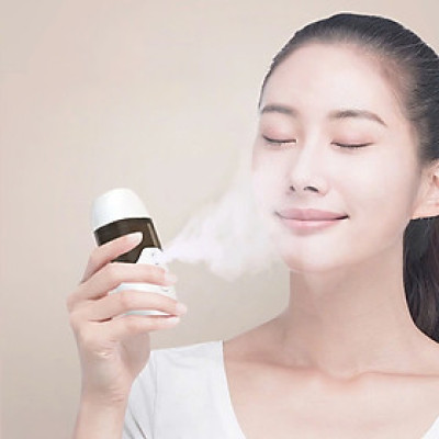 MÁy phun sương nano mini cầm tay dễ thương ( giao mẫu ngẫu nhiên) Chăm Sóc Và Làm Mát Da Mặt (BẬT: BẤM NÚT 2 LẦN)