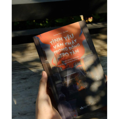 Tình Yêu Vẫn Cháy Trong Đống Tro Tàn - Bản Quyền