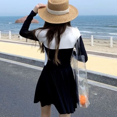 Bộ đồ bơi bikini nữ 1 mảnh kín đáo đi tắm biển giấu bụng váy liền áo dài tay chống nắng - B.27