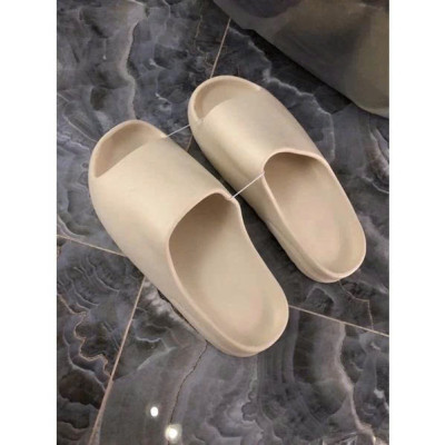 Dép Bánh Mì Nhám Nam Nữ Đúc Nguyên khối Cao 4 cm .