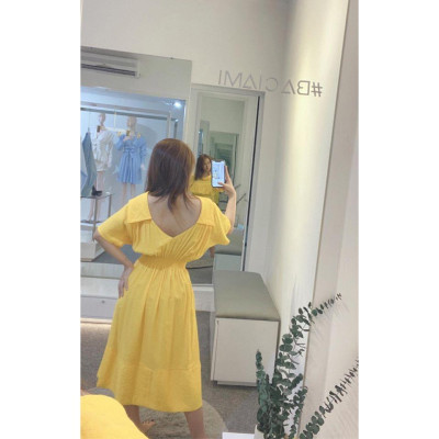 Baciami-Đầm Vàng Cổ Đổ Xếp Ly Eo